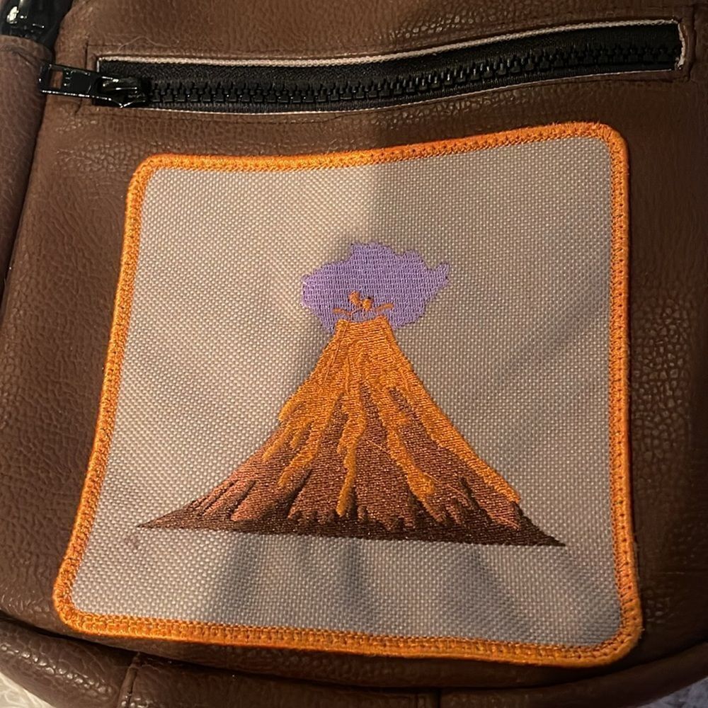 Hawaii crossbody reversible sling bag - Picture 3 of 10